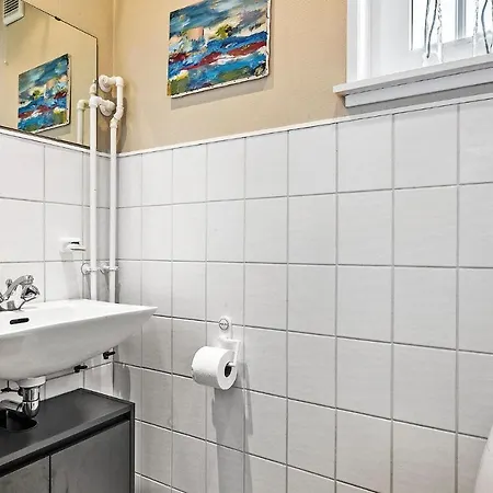 בית נופש Lovely In With Wifi *