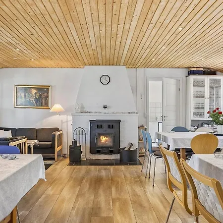 בית נופש Lovely In With Wifi *